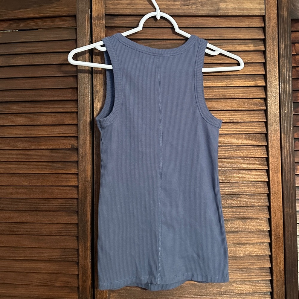 Maurices Slate V-Neck Ribbed Tank - Picture 2 of 2